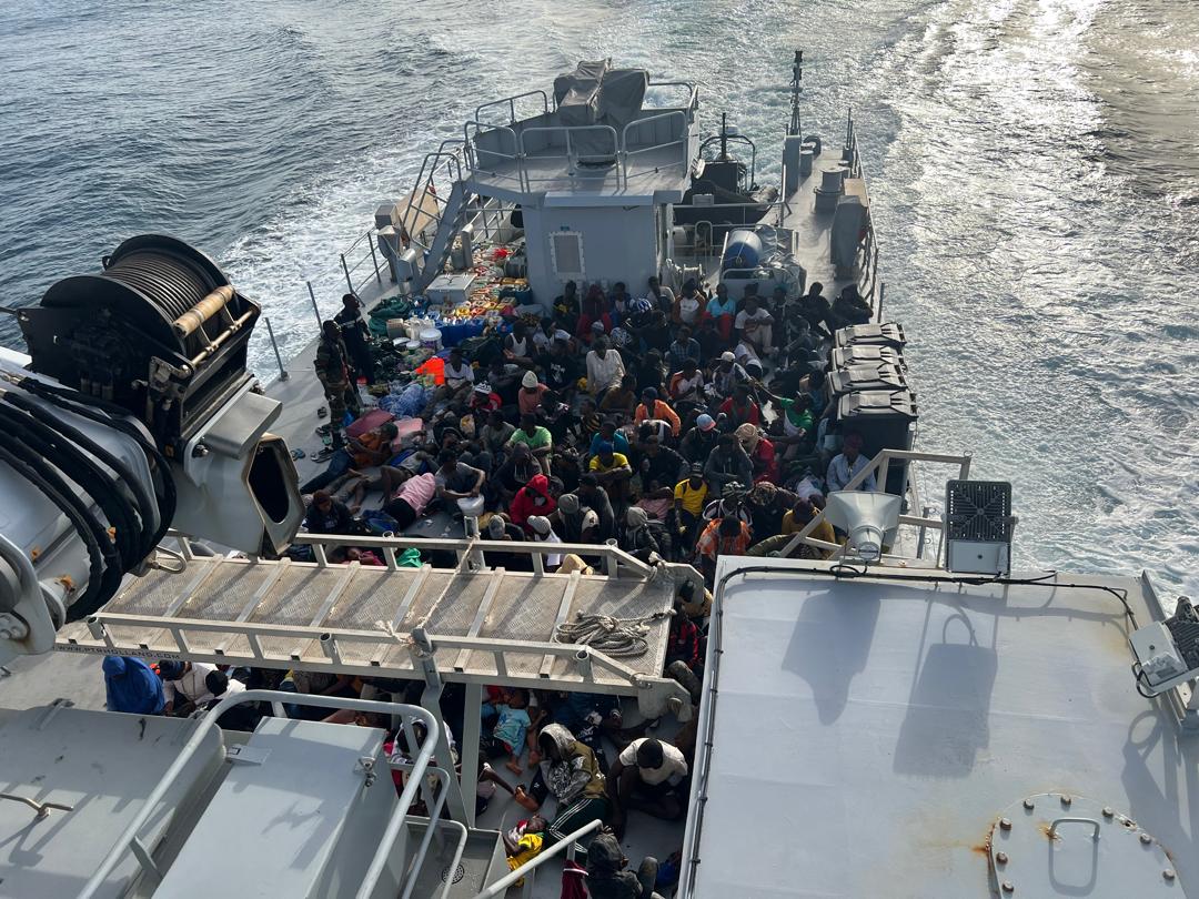 Sauvetage en mer : 133 migrants secourus par la Marine nationale au ...