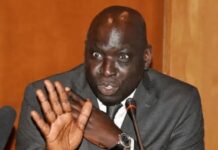 Urgent : Après Madiambal Diagne un autre journaliste passe par l’aéroport de Yundum pour rallier le Maroc
