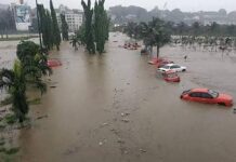 Abidjan sous les eaux : les fortes pluies font plus de dix morts